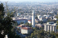 resizedimage400266-1024px-UC-Berkeley-campus-overview-from-hills.jpg