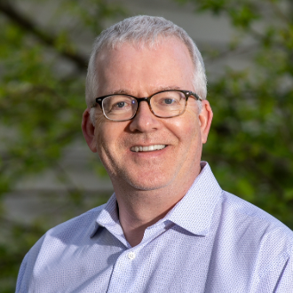 Headshot of Jonathan Carter